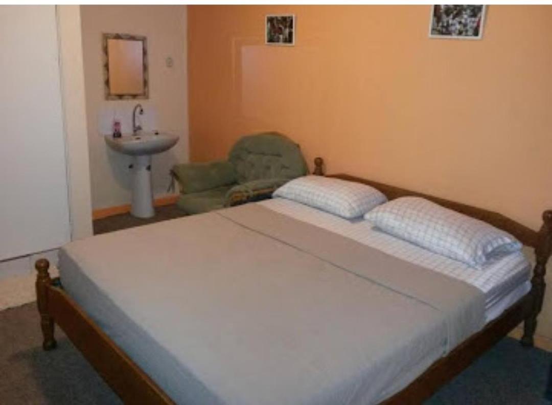 פרמריבו Guesthouse Albergoalberga מראה חיצוני תמונה